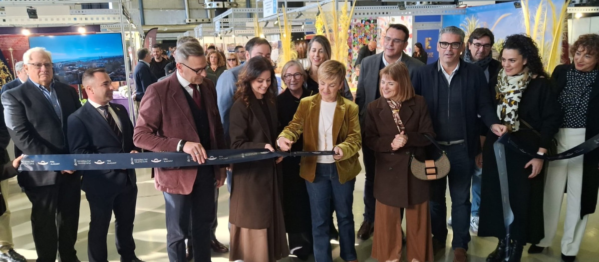 Inauguración de la I Feria Alicante Pasión Cofrade