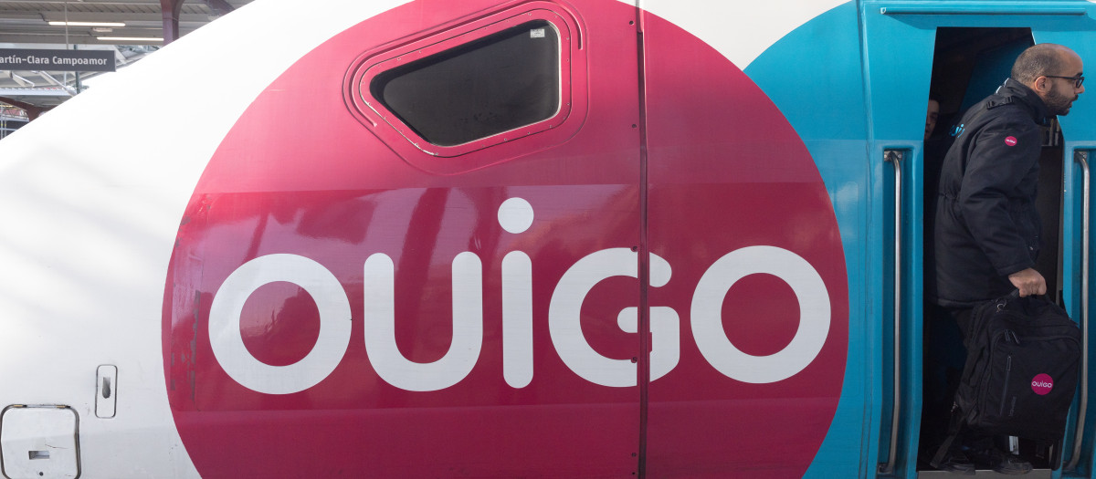 Imagen de archivo de un tren Ouigo en la estación de Chamartín