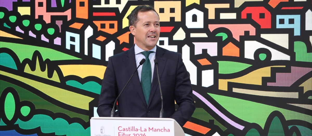 El alcalde de Toledo, Carlos Velázquez, durante la presentación de la estrategia municipal de Turismo 2026 en Fitur.

REMITIDA / HANDOUT por AYUNTAMIENTO
Fotografía remitida a medios de comunicación exclusivamente para ilustrar la noticia a la que hace referencia la imagen, y citando la procedencia de la imagen en la firma
24/1/2026