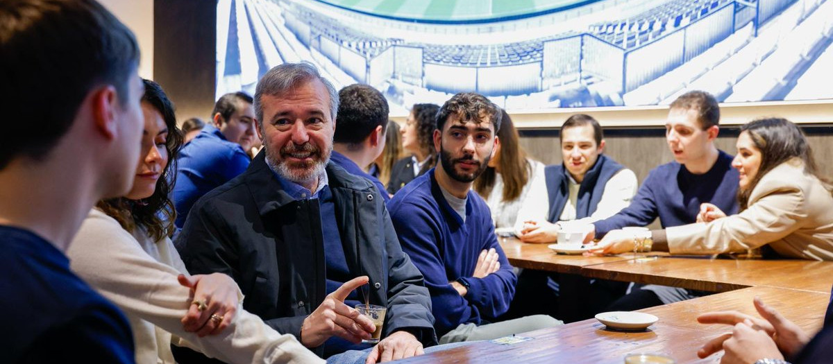 Jorge Azcón durante un acto del PP en Huesca