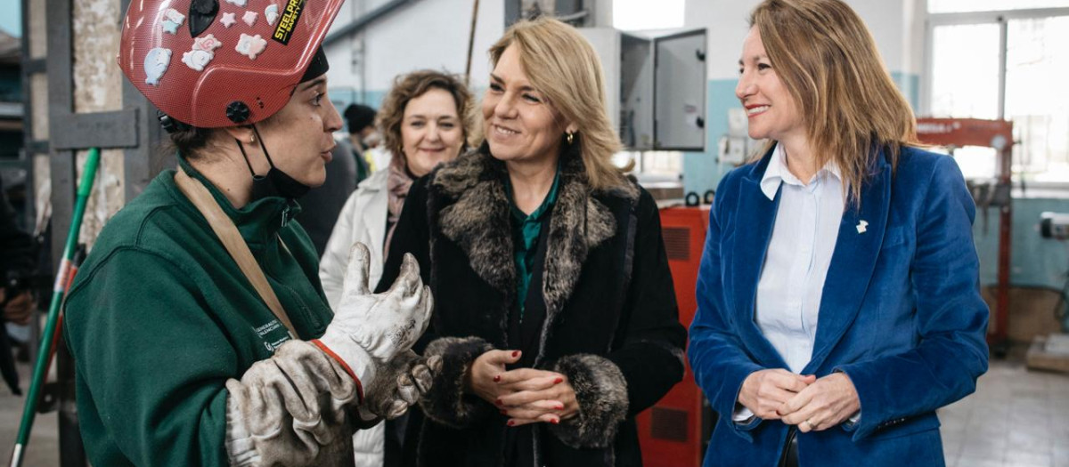 Imagen tomada este lunes de Begoña Carrasco y Susana Camarero en Castellón