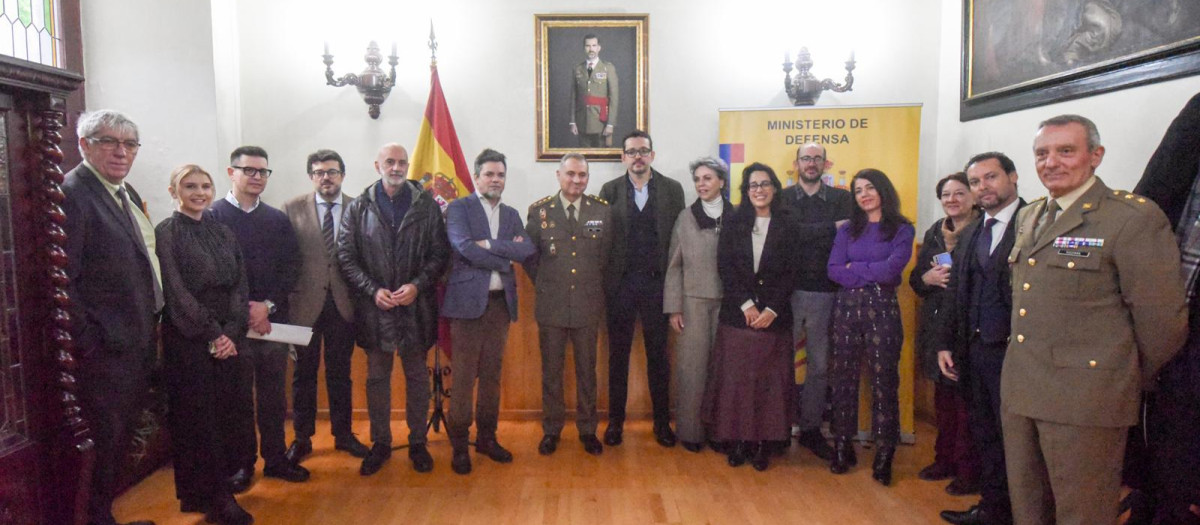 Recepción a los medios en la subdelegación de Defensa en Córdoba