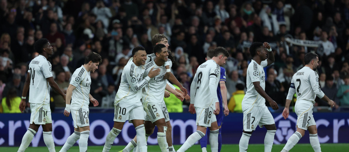 Los jugadores del Real Madrid celebran la victoria ante el AS Monaco
