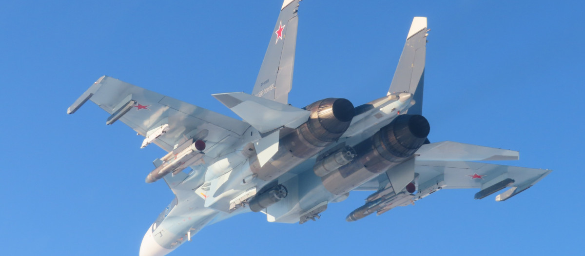 F-18M del Ala15, desplegados en Lituania, interceptaron aviones de caza de la Fuerza Aérea Rusa (en la imagen) volando en aguas internacionales