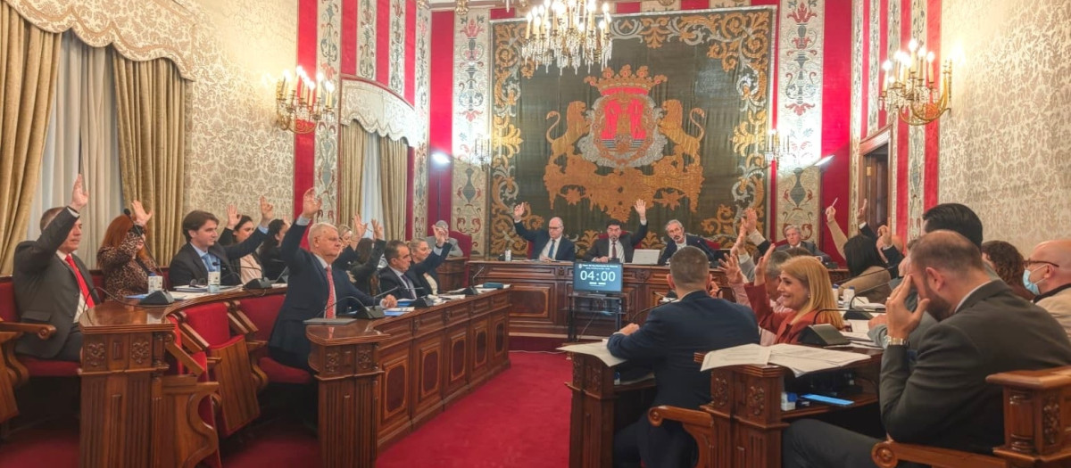 Imagen del pleno del Ayuntamiento de Alicante celebrado este jueves