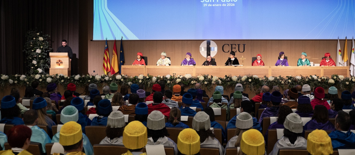 El CEU UCH ha celebrado el acto académico con motivo de la Festividad de la Conversión de San Pablo en el Paraninfo de la Universidad.