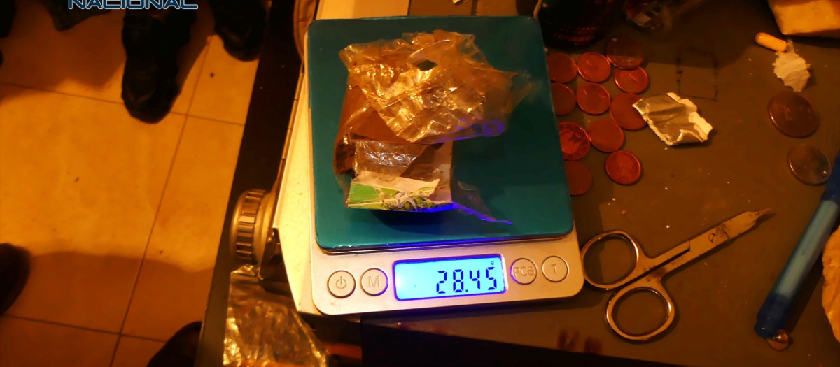 Droga hallada por la Guardia Civil tras detener a cuatro personas en Talavera.

REMITIDA / HANDOUT por POLICÍA NACIONAL
Fotografía remitida a medios de comunicación exclusivamente para ilustrar la noticia a la que hace referencia la imagen, y citando la procedencia de la imagen en la firma
30/1/2026