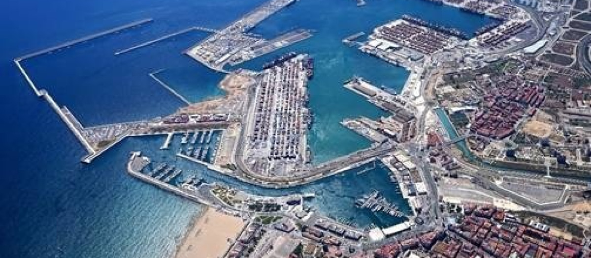 Imagen de archivo de las instalaciones del puerto de Valencia