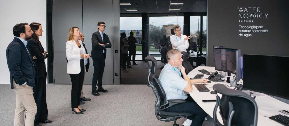 Imagen de Begoña Carrasco en su visita a FACSA