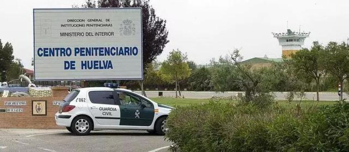 El conflicto en la cárcel de Huelva comenzó cuando un recluso agredió violentamente a otro interno