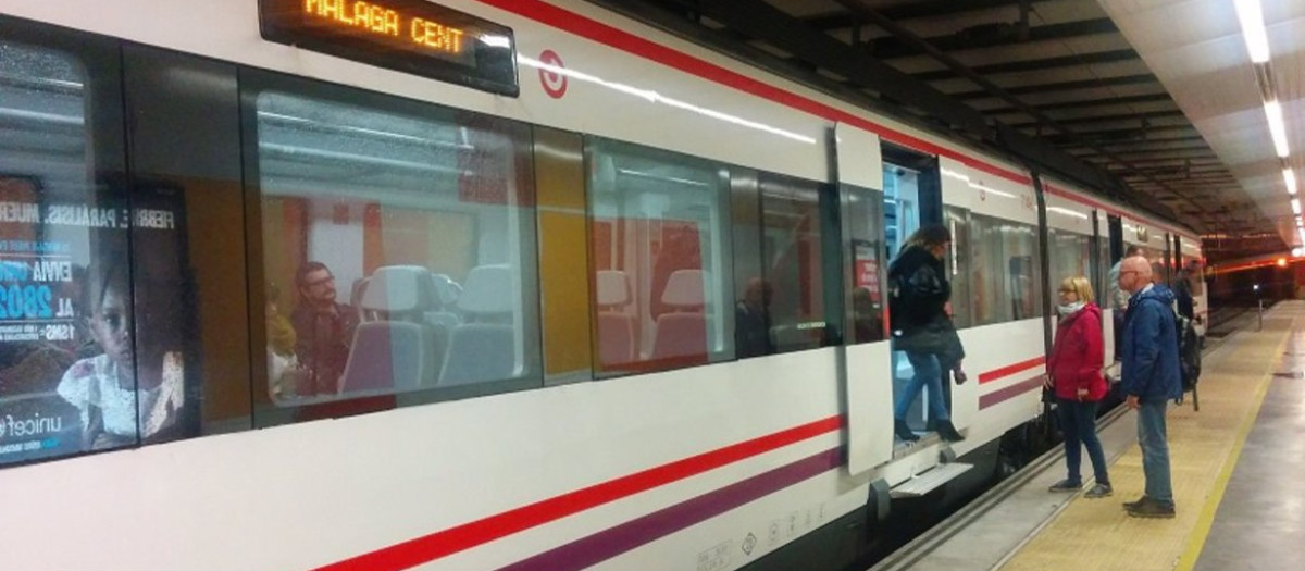 Los trenes de Cercanías de la Costa del Sol acumulan numerosas quejas por retraso y mal mantenimiento