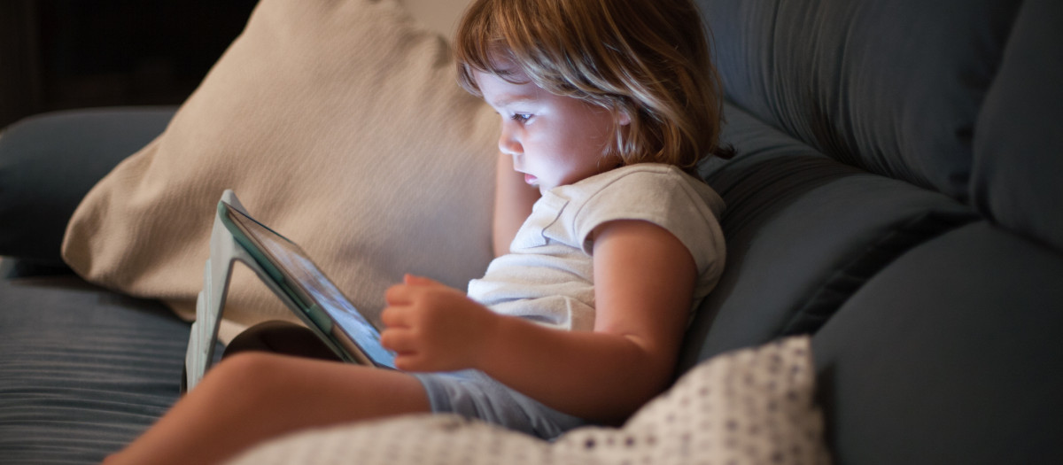 El estudio sueco muestra la relación entre el exceso de tablets antes de los 5 años y un peor vocabulario