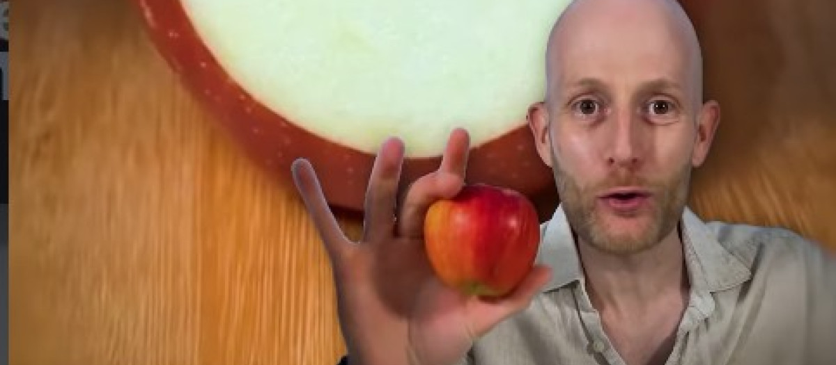 El nutricionista Óscar Hurtado explica los beneficios de la manzana asada