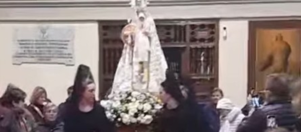 Celebración de las Candelas, en la iglesia salmantina que ha sufrido un derrumbe por las lluvias