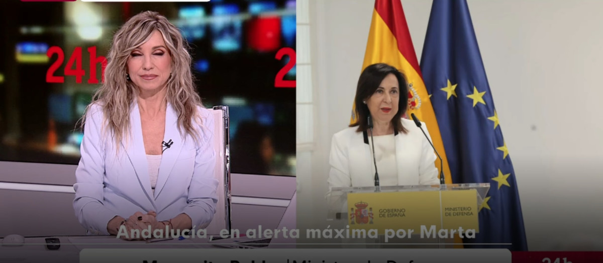 La ministra de Defensa,Margarita Robles, durante una entrevista telefónica con RTVE