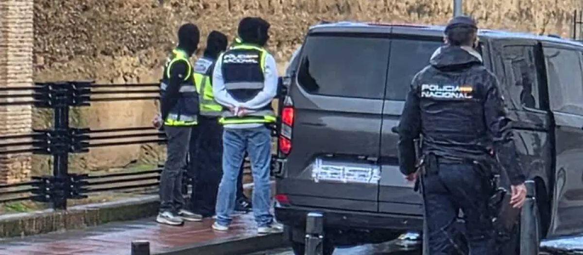 Operación de la Policía en el Mixto de Ceuta