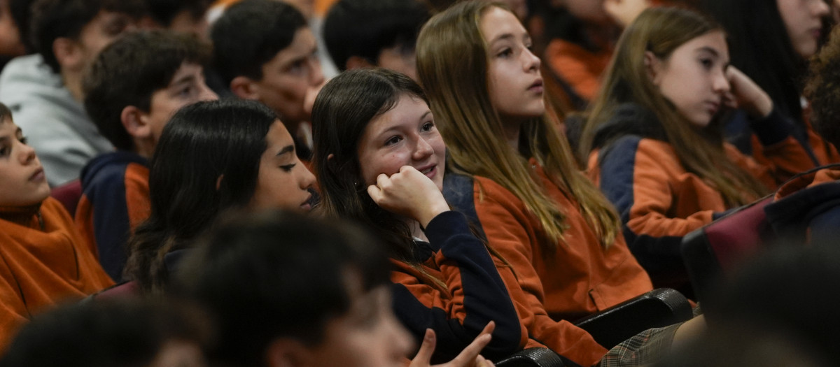 Alumnos del Colegio Gredos de Moratalaz (Madrid)