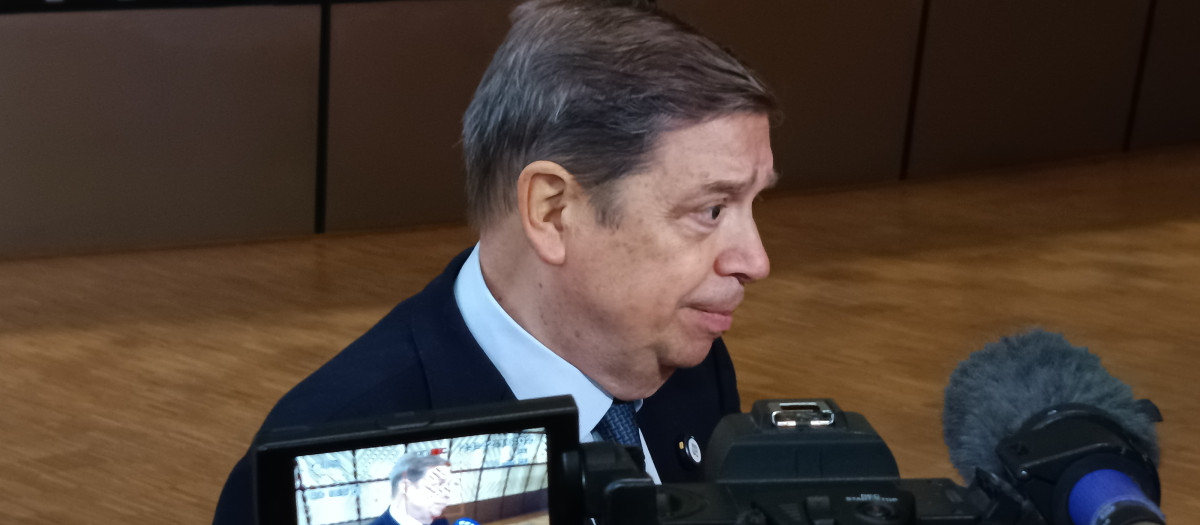 El ministro de Agricultura, Luis Planas, en Bruselas