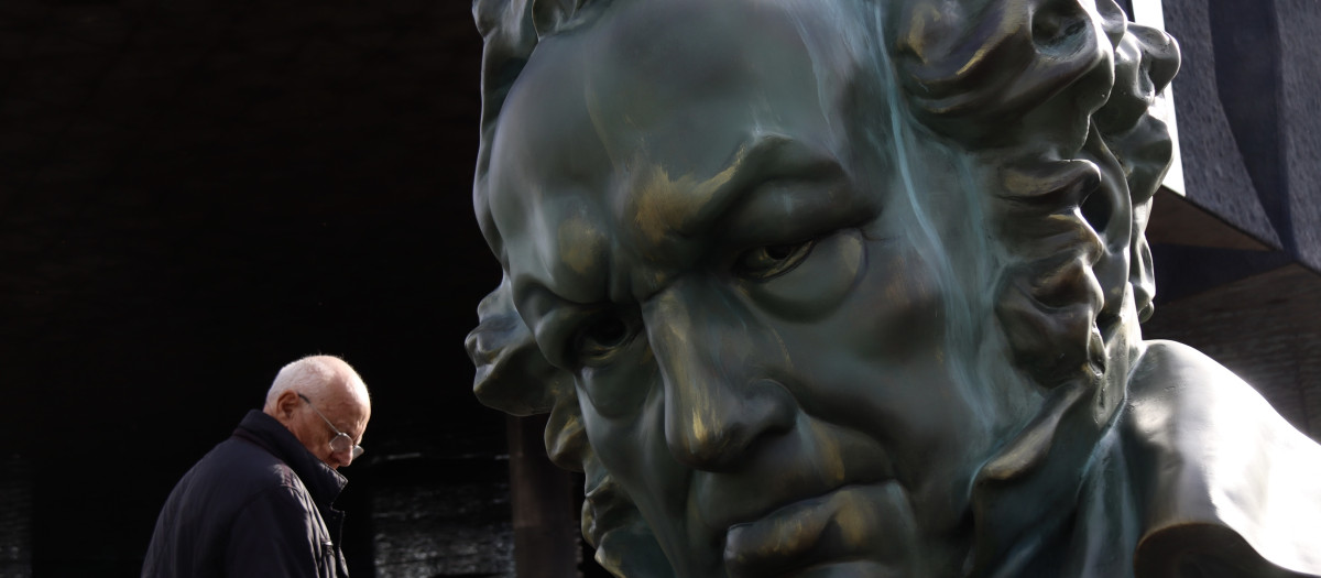 Réplica de la cabeza de Goya, este martes en el fórum