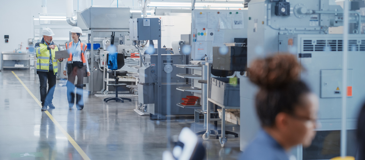 Interior de una fábrica, imagen de recurso