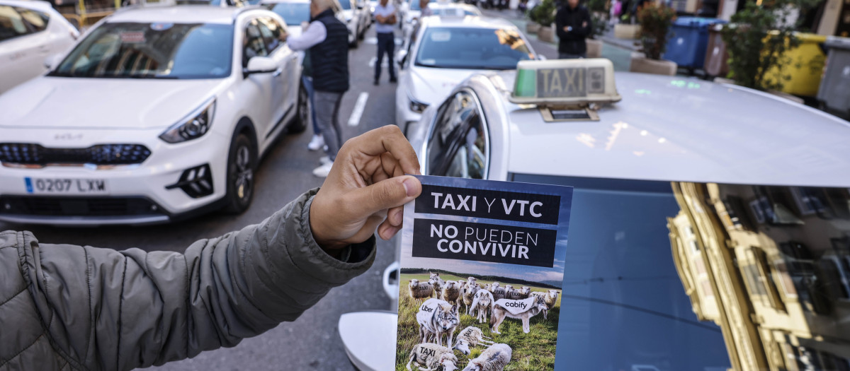 Imagen de una protesta de taxistas en Valencia