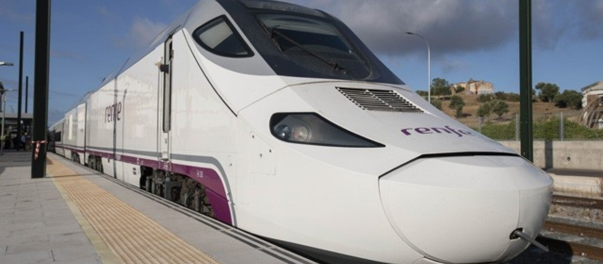 Imagen de archivo de un tren Alvia