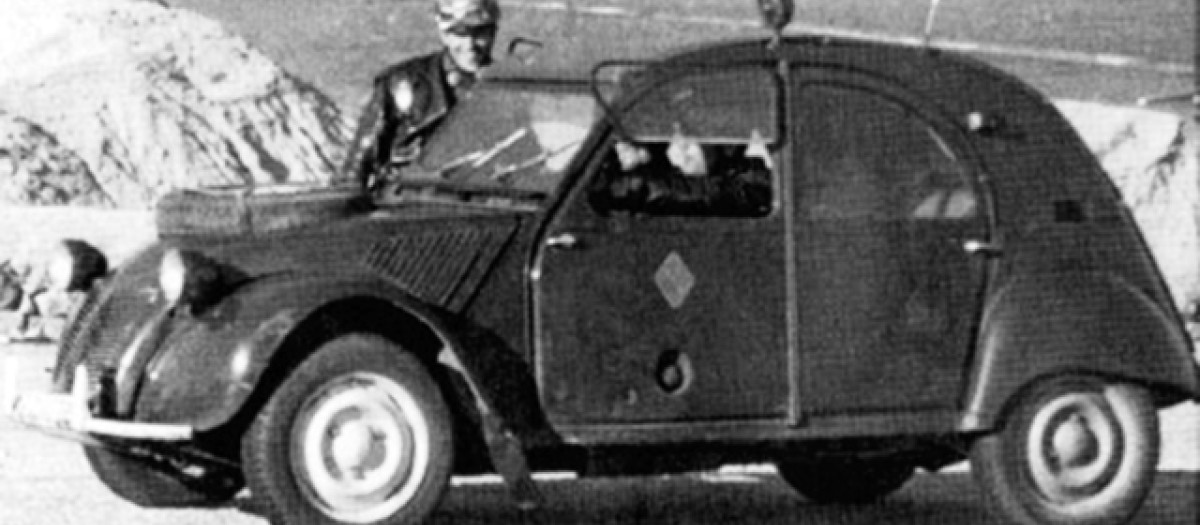 Imagen de uno de los Dos Caballos de la Guardia Civil