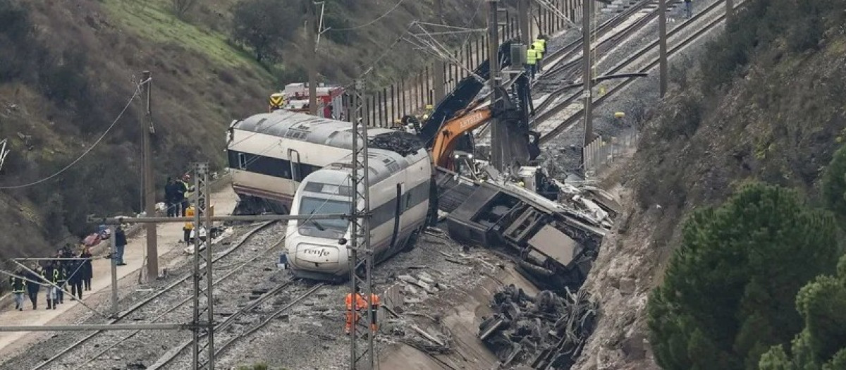 Restos del Alvia siniestrado en la colisión con un Iryo
