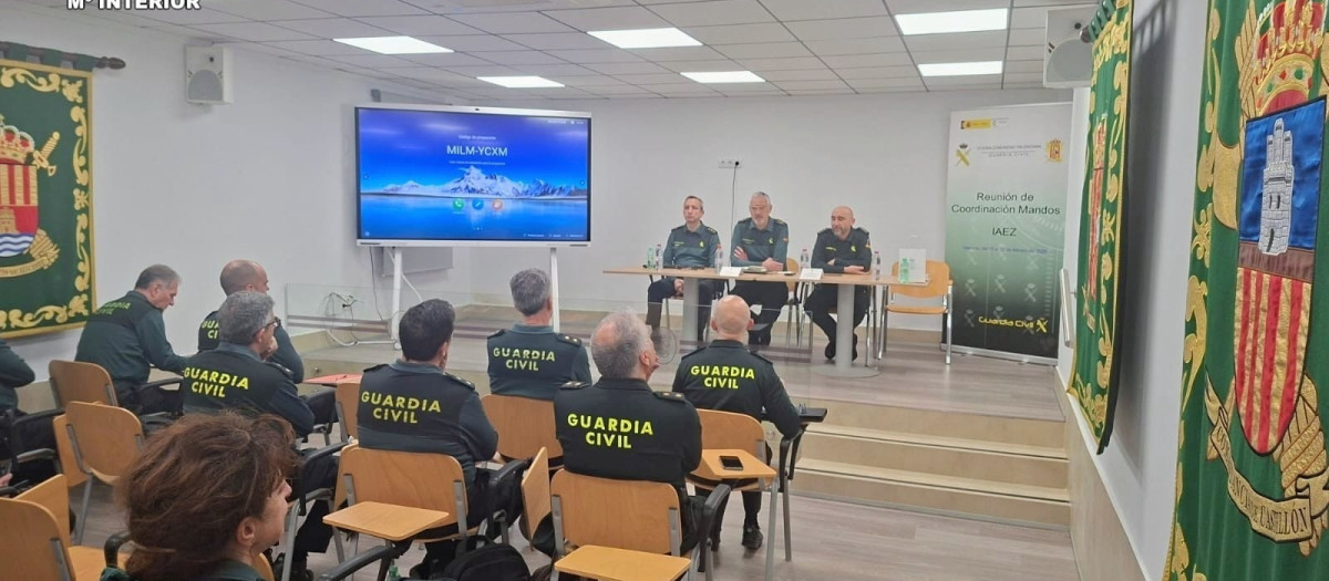 Imagen de la reunión de la Guardia Civil en Valencia.