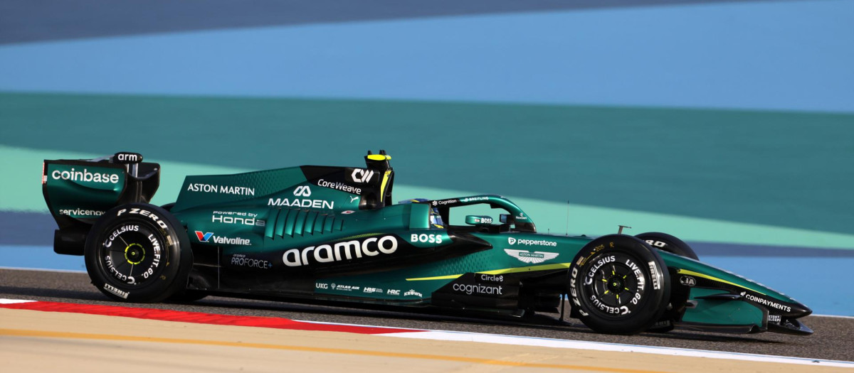 Fernando Alonso en el AMR26