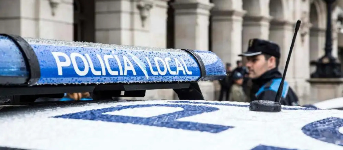 Policía Local de La Coruña

REMITIDA / HANDOUT por AYUNTAMIENTO DE A CORUÑA
Fotografía remitida a medios de comunicación exclusivamente para ilustrar la noticia a la que hace referencia la imagen, y citando la procedencia de la imagen en la firma
03/1/2026