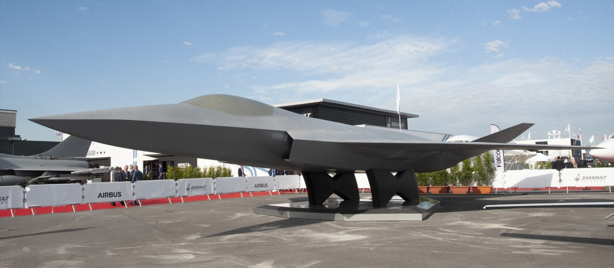 Prototipo del futuro avión de combate europeo (NGWS/FCAS)

REMITIDA / HANDOUT por MINISTERIO DE DEFENSA
Fotografía remitida a medios de comunicación exclusivamente para ilustrar la noticia a la que hace referencia la imagen, y citando la procedencia de la imagen en la firma
18/2/2020