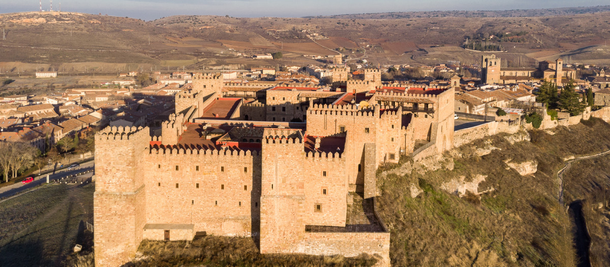 El magnífico Parador de España donde Pedro ‘El Cruel’ encerró a su esposa para irse con su amante