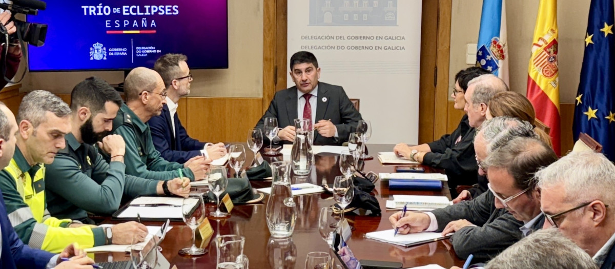 El delegado del Gobierno en Galicia, Pedro Blanco, preside una reunión sobre el eclipse solar

REMITIDA / HANDOUT por DELEGACIÓN DEL GOBIERNO EN GALICIA
Fotografía remitida a medios de comunicación exclusivamente para ilustrar la noticia a la que hace referencia la imagen, y citando la procedencia de la imagen en la firma
25/2/2026