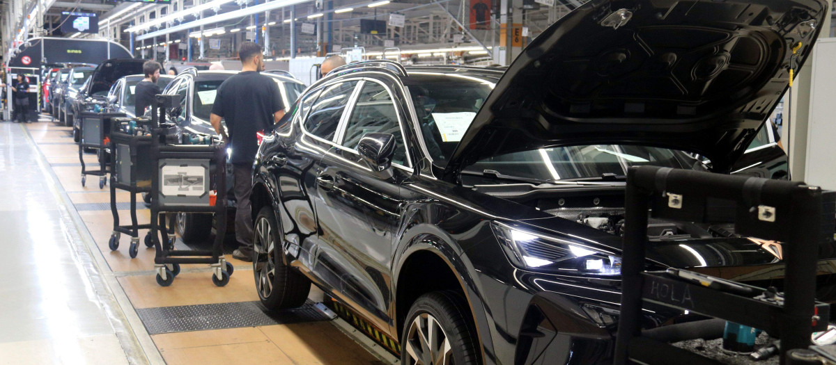 Línea de montaje de Ford y Cupra en Martorell