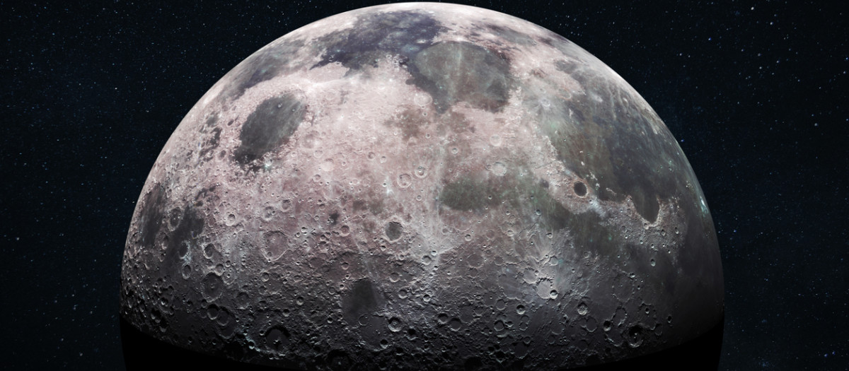 Vista espacial de la superficie lunar