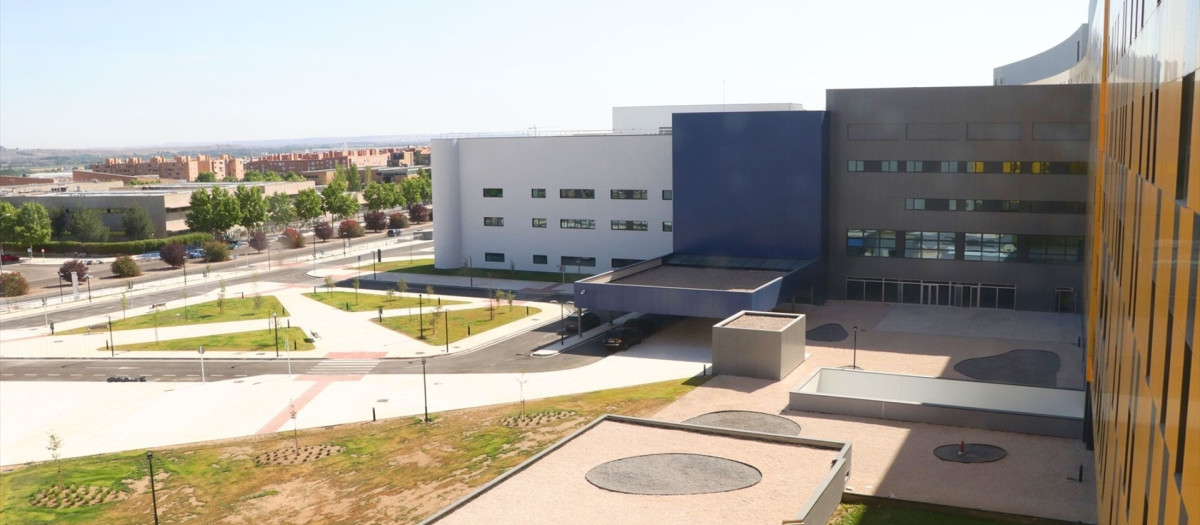 (Foto de ARCHIVO)
Hospital Universitario de Toledo

REMITIDA / HANDOUT por JCCM
Fotografía remitida a medios de comunicación exclusivamente para ilustrar la noticia a la que hace referencia la imagen, y citando la procedencia de la imagen en la firma
30/11/2020