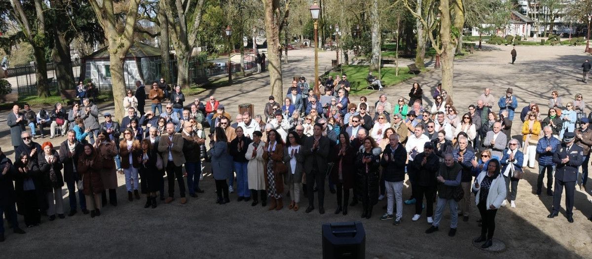 Cientos de lucenses recuerdan a la alcaldesa Paula Alvarellos en el primer aniversario de su fallecimiento

REMITIDA / HANDOUT por AYUNTAMIENTO DE LUGO
Fotografía remitida a medios de comunicación exclusivamente para ilustrar la noticia a la que hace referencia la imagen, y citando la procedencia de la imagen en la firma
01/3/2026