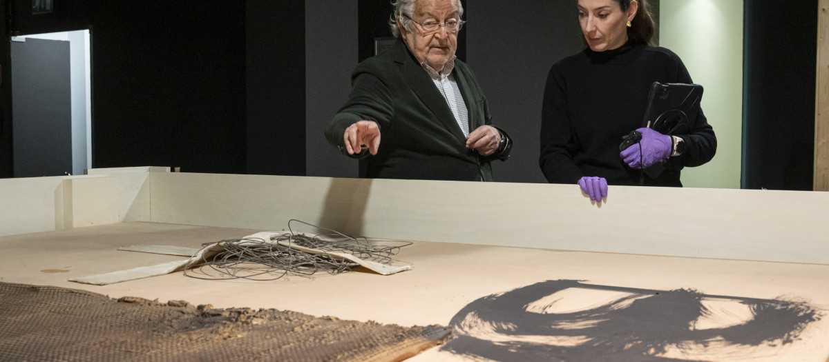 Imagen del montaje de la exposición en la Fundación Bancaja