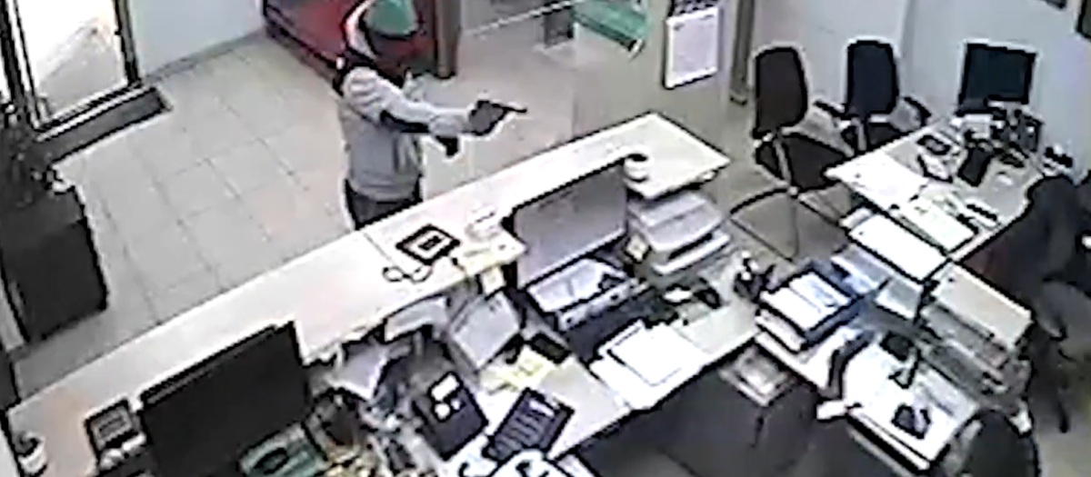 Imágenes del atraco en Cáceres