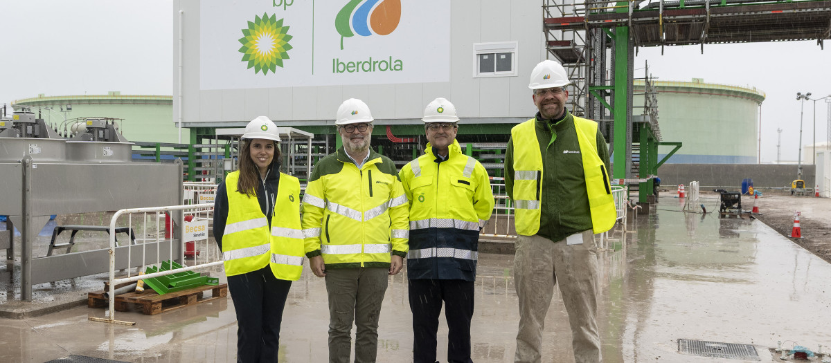 Visita a la planta de hidrógeno verde de Iberdrola y bp en Castellón