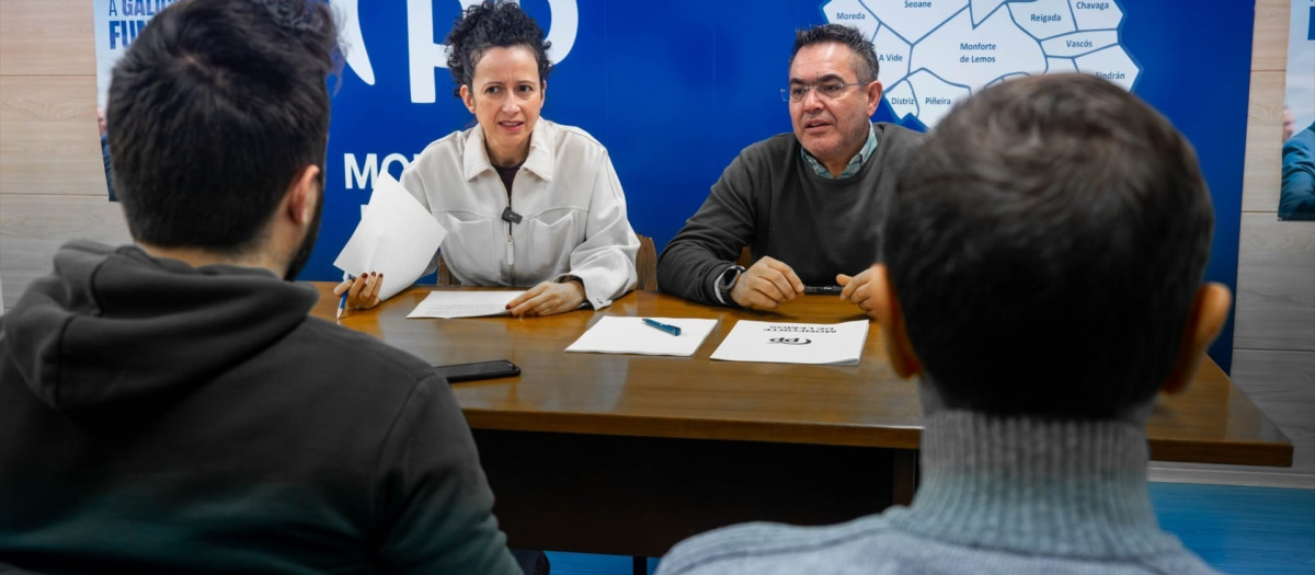 Rueda de prensa de la portavoz del PP de Monforte, Katy Varela

REMITIDA / HANDOUT por PP MONFORTE
Fotografía remitida a medios de comunicación exclusivamente para ilustrar la noticia a la que hace referencia la imagen, y citando la procedencia de la imagen en la firma
05/3/2026