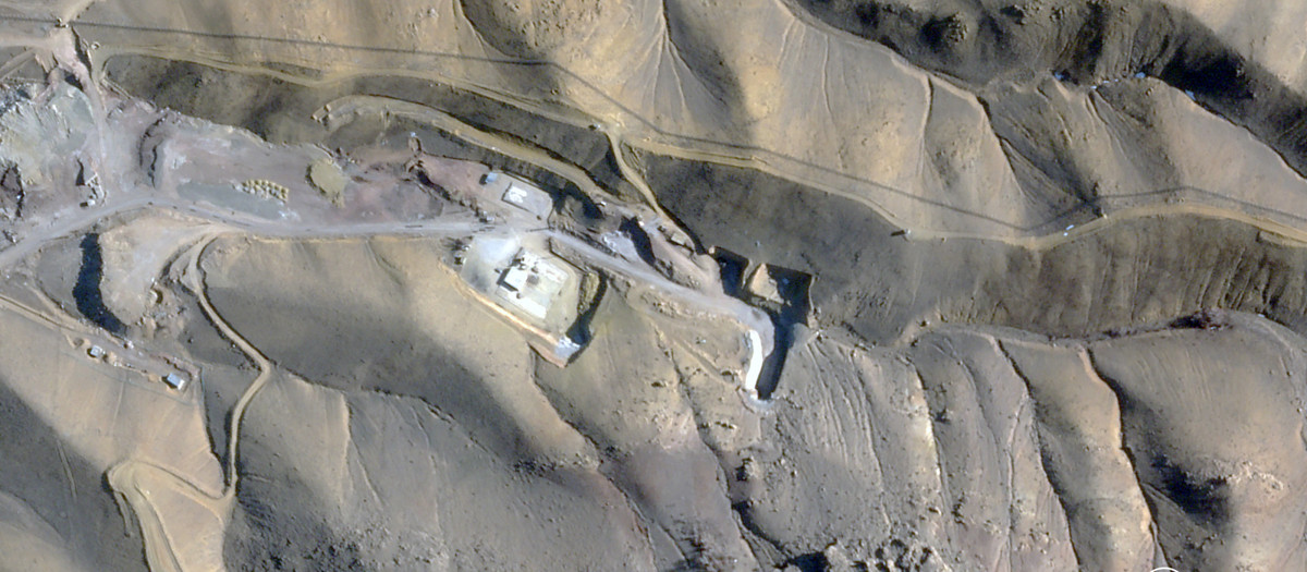 Esta imagen satelital tomada el 23 de febrero de 2026 muestra una vista de una base de misiles en Tabriz, en el noroeste de Irán