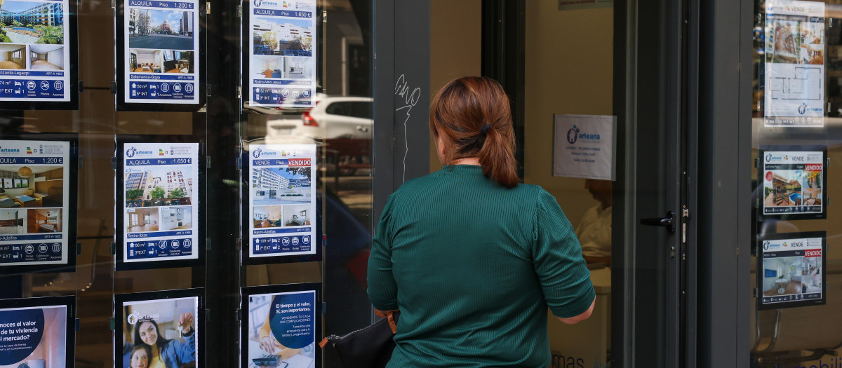 Escaparate de una inmobiliaria
