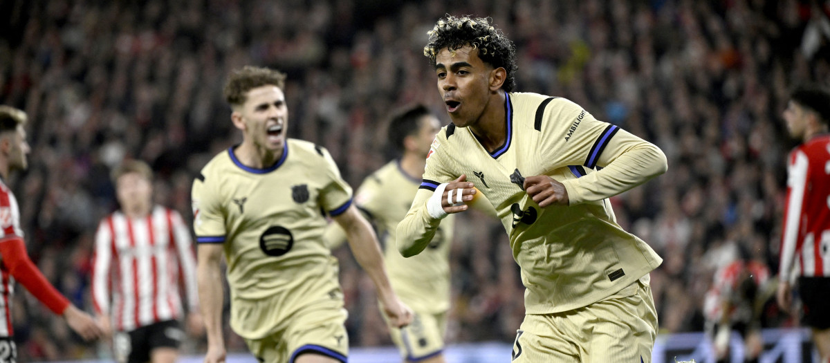Lamine Yamal celebra su gol en San Mamés en el Athletic - Barcelona