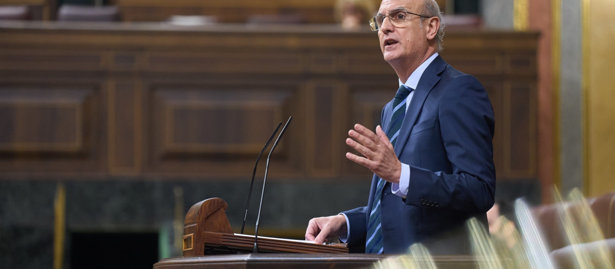 (Foto de ARCHIVO)
El diputado del PPdeG en el Congreso Celso Delgado en una intervención en la Cámara Baja.

REMITIDA / HANDOUT por PPDEG
Fotografía remitida a medios de comunicación exclusivamente para ilustrar la noticia a la que hace referencia la imagen, y citando la procedencia de la imagen en la firma
04/2/2025