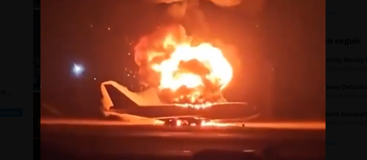 Destrucción de un avión en el aeropuerto de Mehrabad en Teherán