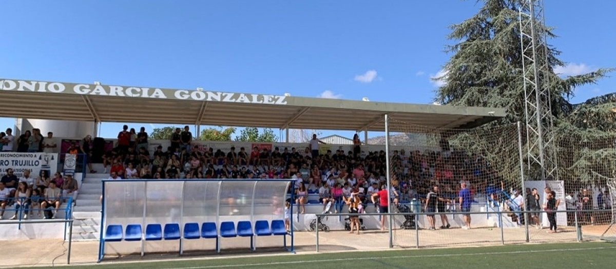 Vista del campo municipal Antonio García González, instalación que acoge habitualmente encuentros de fútbol base