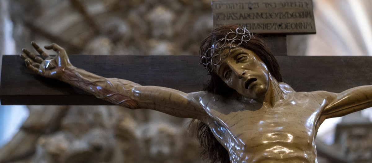 Cristo de la Agonía Redentora en la Catedral de Salamanca