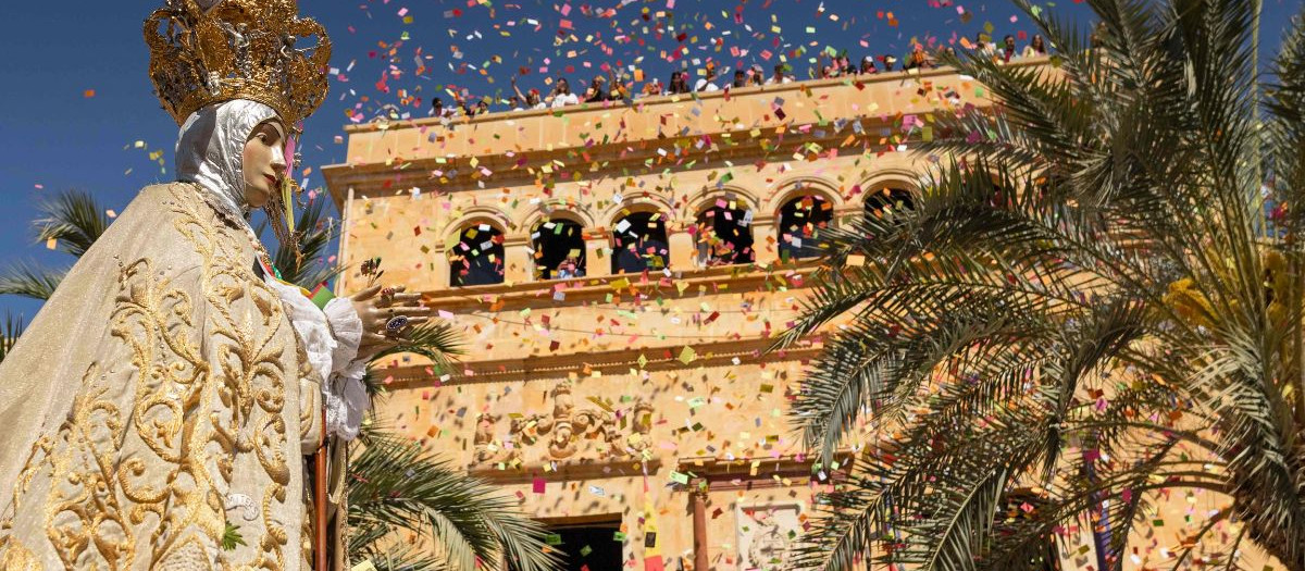 Imagen de la procesión de las Aleluyas de Elche, Alicante